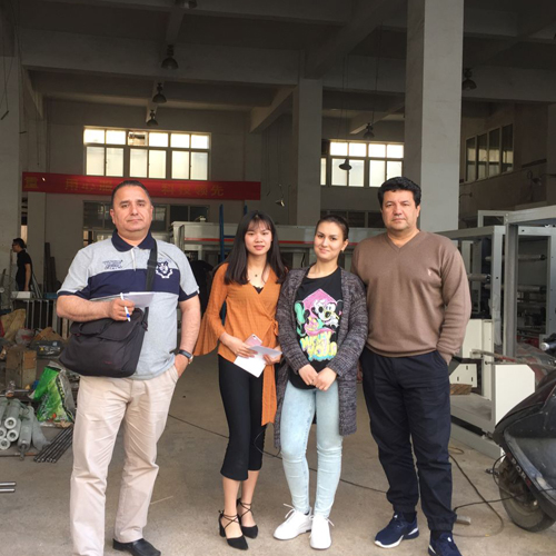 Turkmenistan customers come to set a 6 color 200m/min speed gravure printing machine